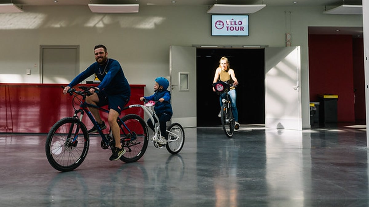 Souvenirs vidéo de l'édition Vélotour Valenciennes