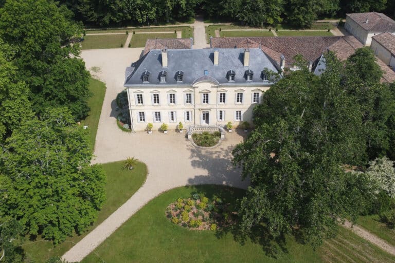 Château-Siaurac-vue-drone-2023-Presentation-Grand-Cercle