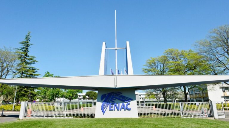 ENAC : Ecole Nationale de l'Aviation Civile